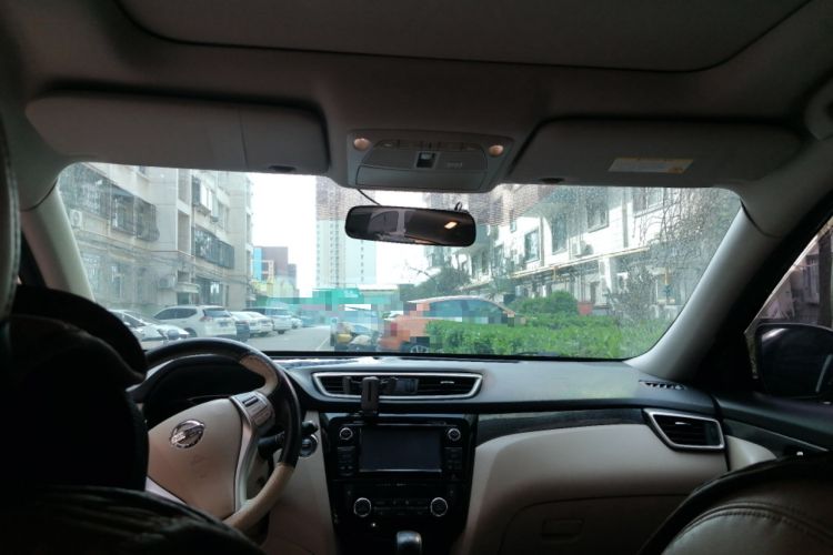 Used Nissan X-Trail 2014 2.5L CVT Luxury Edition 4WD
