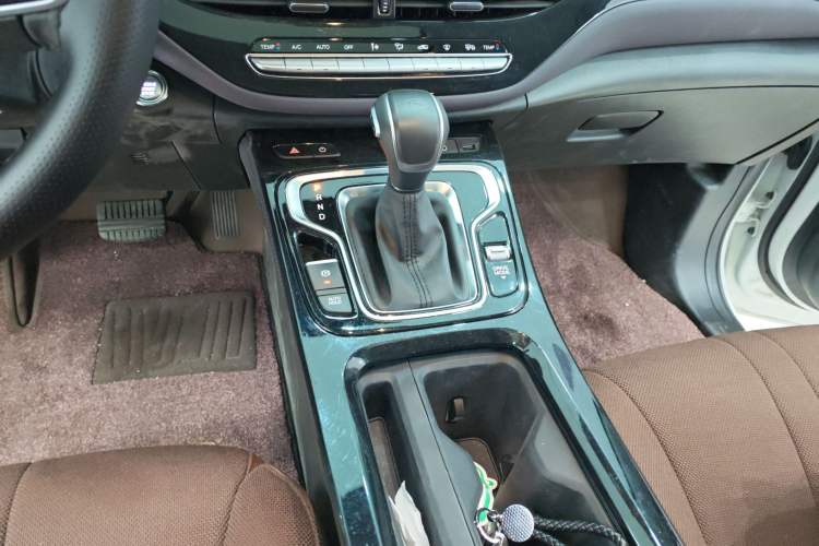 Used GAC Trumpchi M6 2025 Model MAX 270T WDCT Luxury Edition
