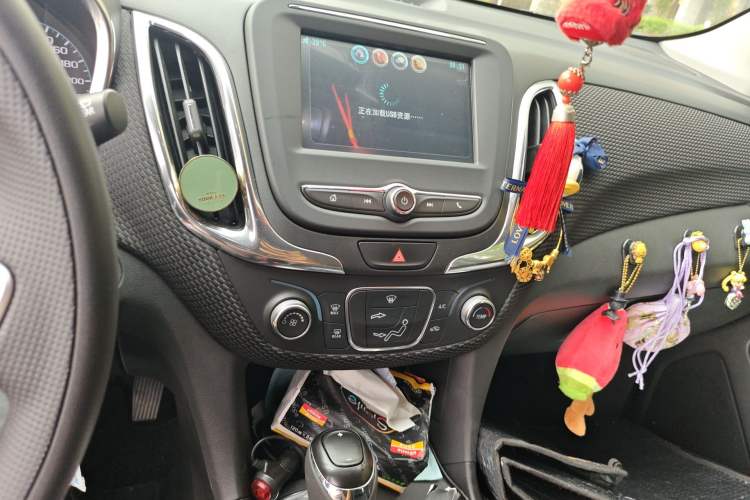 Used Chevrolet Equinox 2019 535T Automatic Lingjie Edition China V Standard Audio And AC Panel