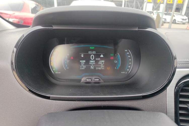 Used Chery QQ Little Ant 2022 Sweet Pink Edition Half-Sugar Version 3-Cell Lithium 30kW 301km