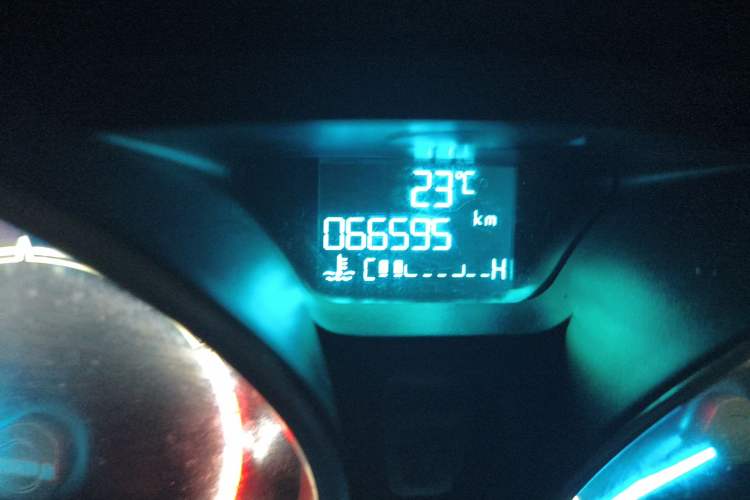 Used Ford Fiesta 2013 Hatchback 1.5L Manual Fashion Edition
