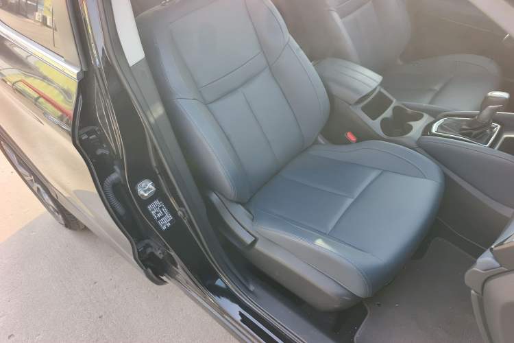 Used Nissan Qashqai 2025 Honor 2.0L CVT XV Genuine Edition Right Front Seat