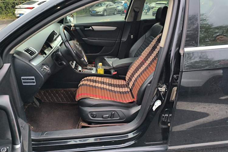 Used Volkswagen Magotan 2015 1.8TSI Advanced Model Left Front Seat