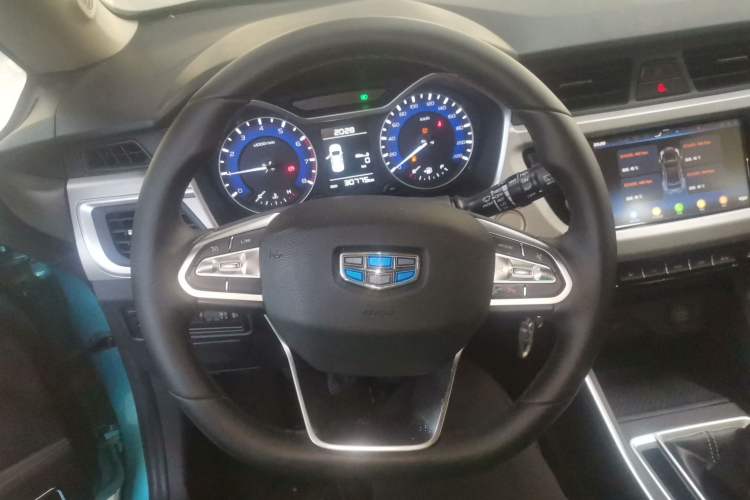 Used Geely Auto Vision X3 2019 Upgraded Model 1.5L Manual Elite Version