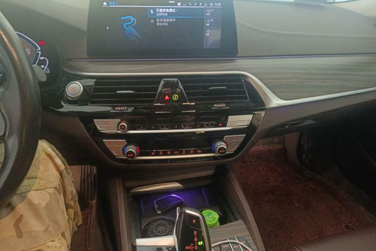 Used BMW 5 Series New Energy 2020 Mileage Upgrade Version 530Le Luxury Package
