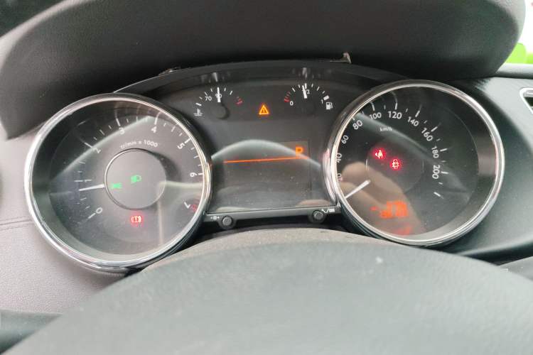 Used Peugeot 3008 2015 1.6THP Automatic Prestige Edition Instrument Cluster