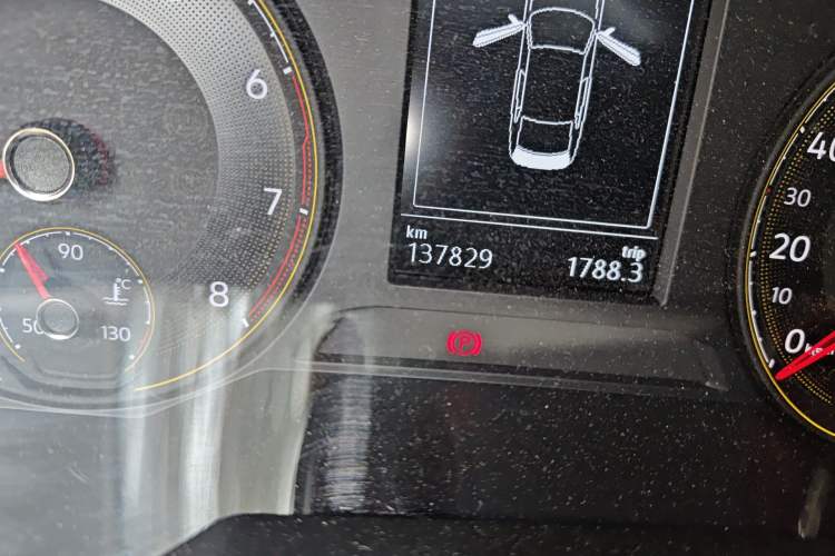 Used Volkswagen Lavida 2019 1.5L Automatic Fashion Edition China VI Odometer Close Up