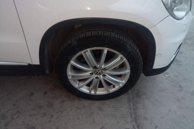 Used Volkswagen Tiguan 2012 2.0 TSI Automatic All-Wheel Drive Flagship Edition