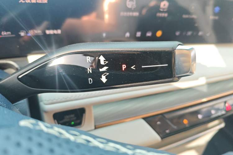 Used Buick GL8 New Energy 2024 Lu Zun Luxury Edition 7-Seater
