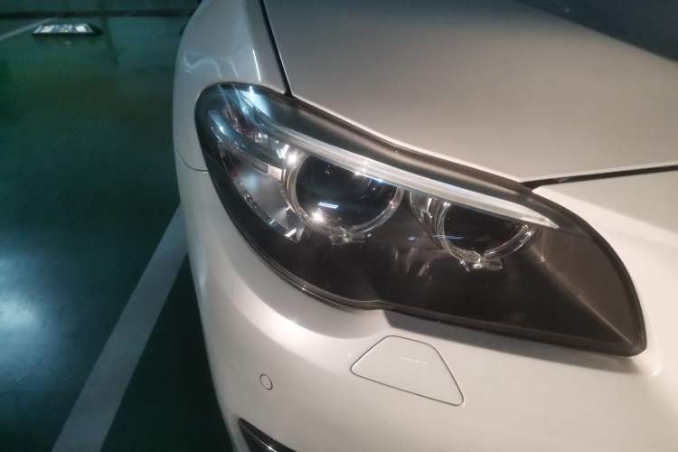 Used BMW 5 Series 2014 525Li Luxury Design Package