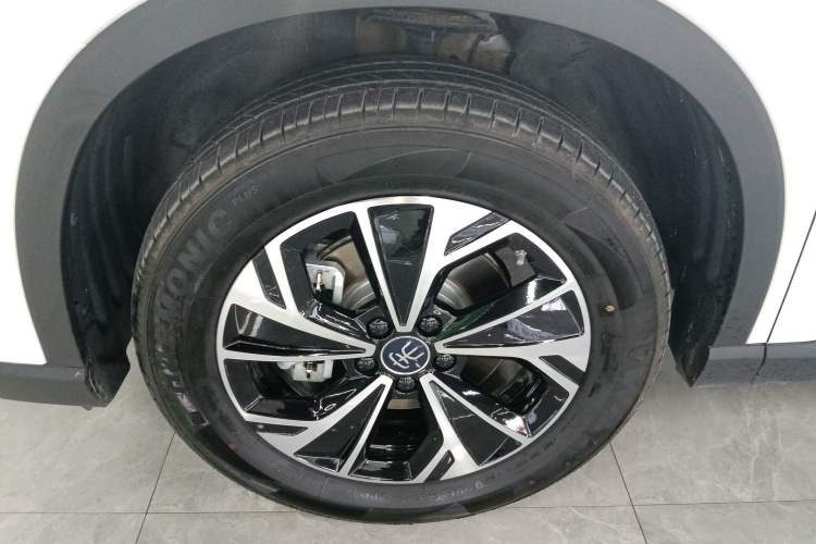 Used BYD Song Pro New Energy 2026 Model DM-i 133KM Superior Version Left Front Wheel Hub