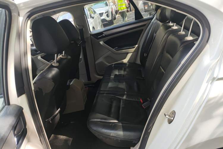 Used Volkswagen Bora 2016 1.6L Automatic Fashion Model Left Rear Seat