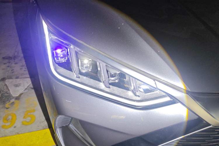 Used BYD Song PLUS New Energy 2021 DM-i 100KM Four-Wheel Drive Flagship PLUS 5G Edition
