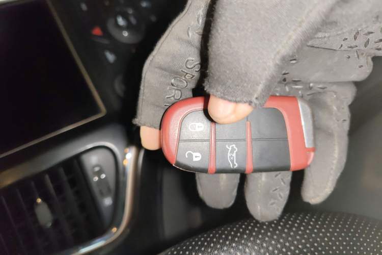 Used Jeep Grand Cherokee 2012 3.6L Luxury Navigation Edition
