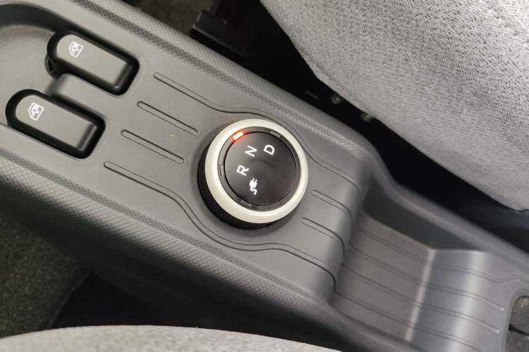 Used Wuling Hongguang MINIEV 2022 Macaron Premium Model – Lithium Iron Phosphate