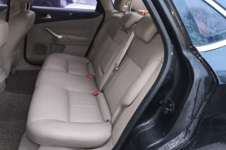 Used Ford Mondeo 2011 2.0L GTDi 200 Fashion Edition