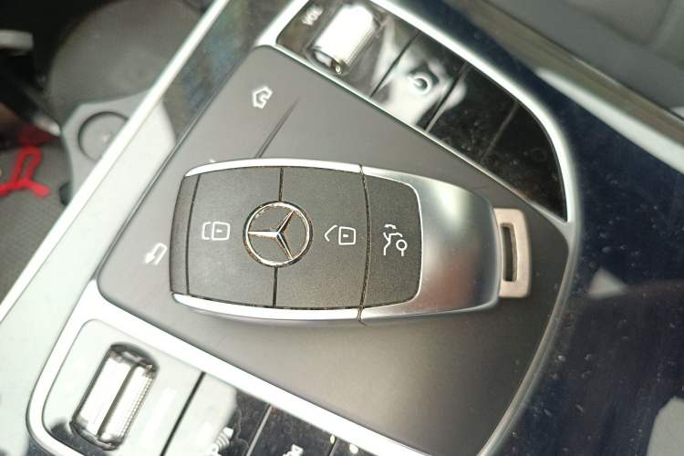 Used Mercedes-Benz C-Class 2020 Restyled C 260 Sport Edition Vehicle Key