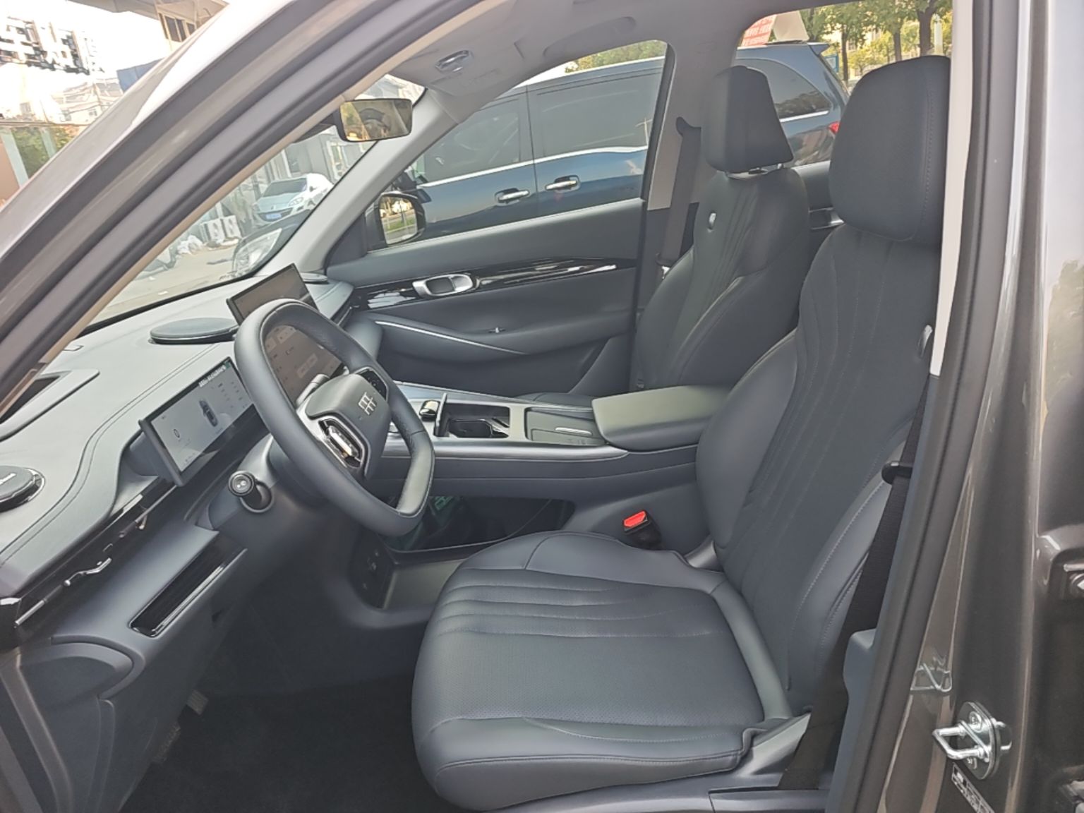 Geely Galaxy E5 2026 Model 610km Exploration+ Edition — снимка 17