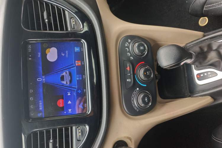 Used Fiat Viaggio 2012 1.4T Automatic Enjoyment Edition
