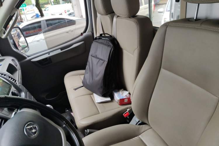 Used SAIC MAXUS Xintu V80 