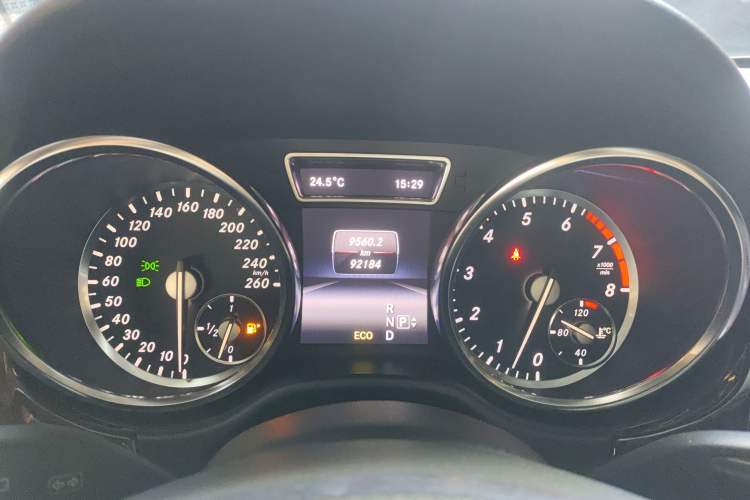 Used Mercedes-Benz M-Class 2014 ML 400 4MATIC Luxury Model