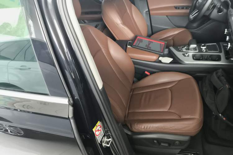 Used Audi Q7 2016 45 TFSI Technology Edition
