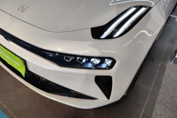 Used Zeekr 001 2025 YOU Edition 100 kWh All-Wheel Drive
