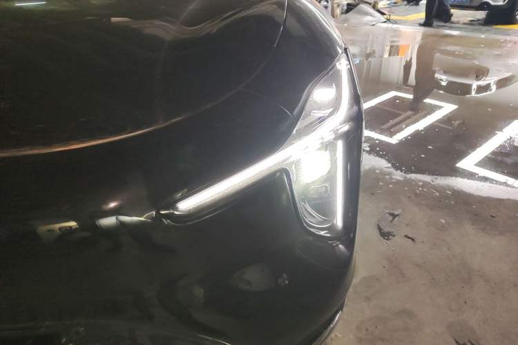 Used IM LS6 2026 Model Range-Extending 66 Max+ Left Front Headlight