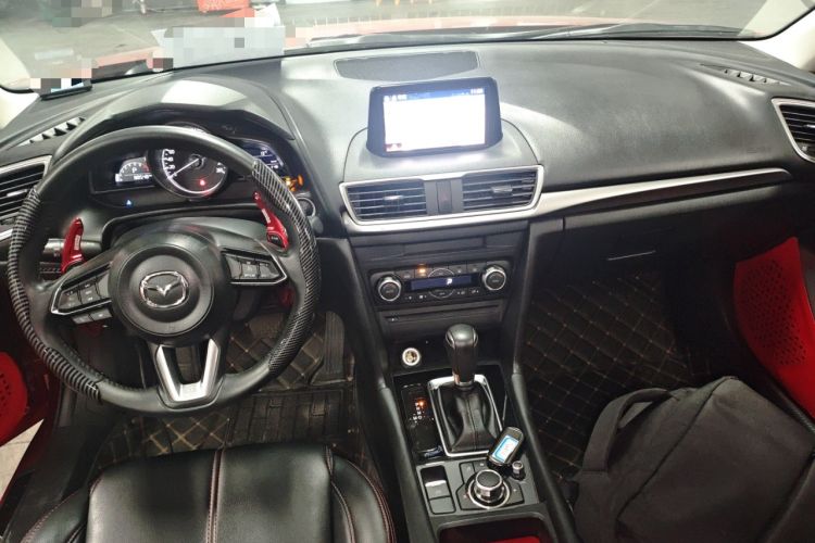 Used Mazda 3 Axela 2017 Hatchback 2.0L Automatic Luxury Model Emission Standard China V Center Console