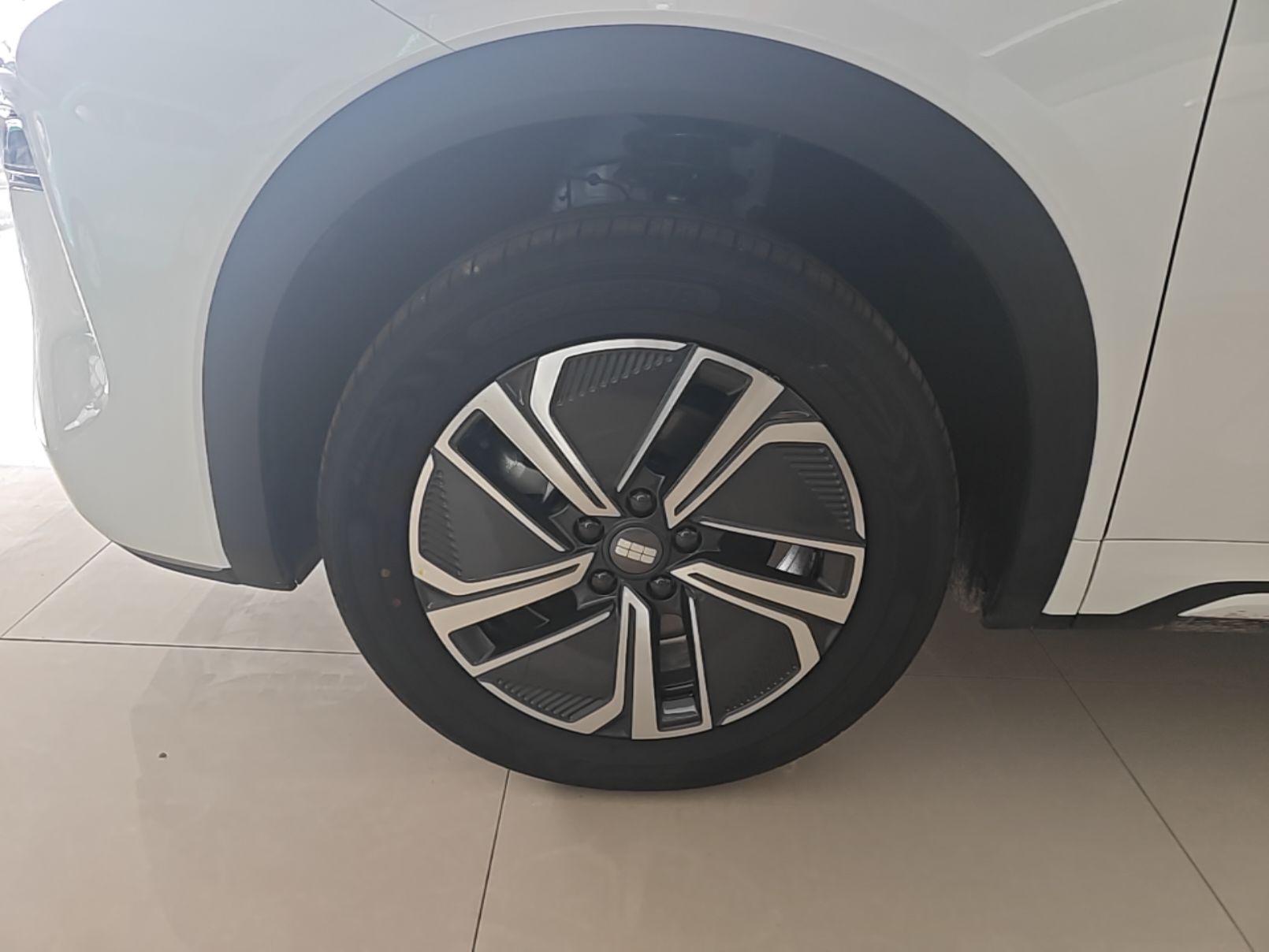 Geely Galaxy Xingjian 7 EM-i 2026 Model 130km Launch Edition — снимка 10