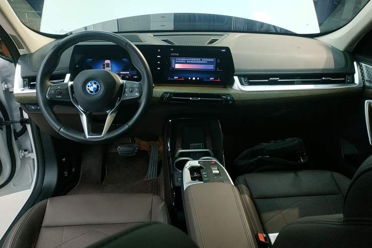 Used BMW iX1 2023 xDrive30L X Design Package