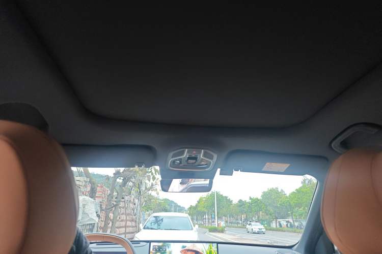 Used Geely Galaxy Xingjian 7 EM-i 2025 120km Exploration+ Version Headliner