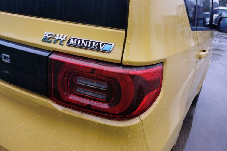 Used Wuling Hongguang MINIEV 2021 Macaron Fashion Model Lithium Iron Phosphate