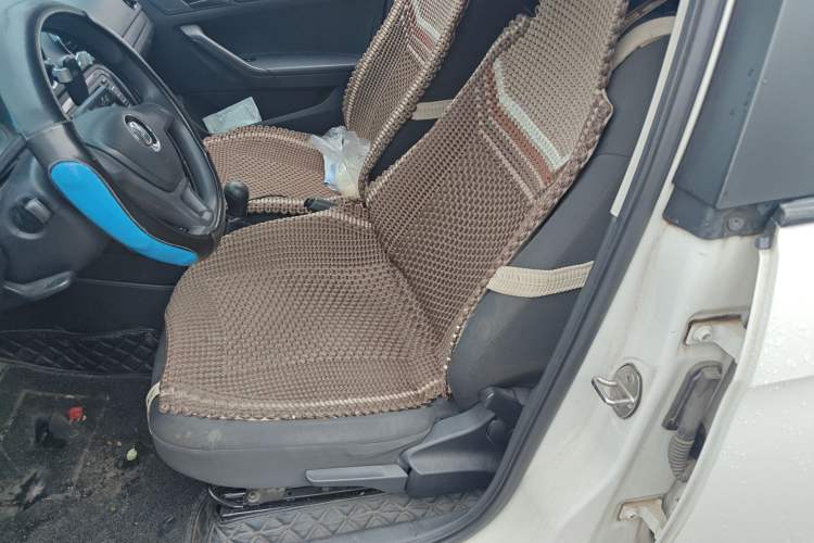 Used Volkswagen Jetta 2017 1.5L Manual Fashion Edition
