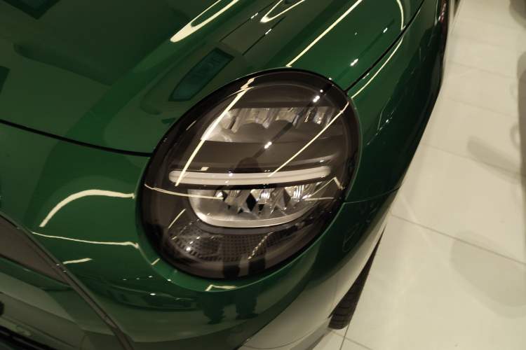 Used MINI Electric MINI COOPER 2024 456km COOPER E Classic Edition
