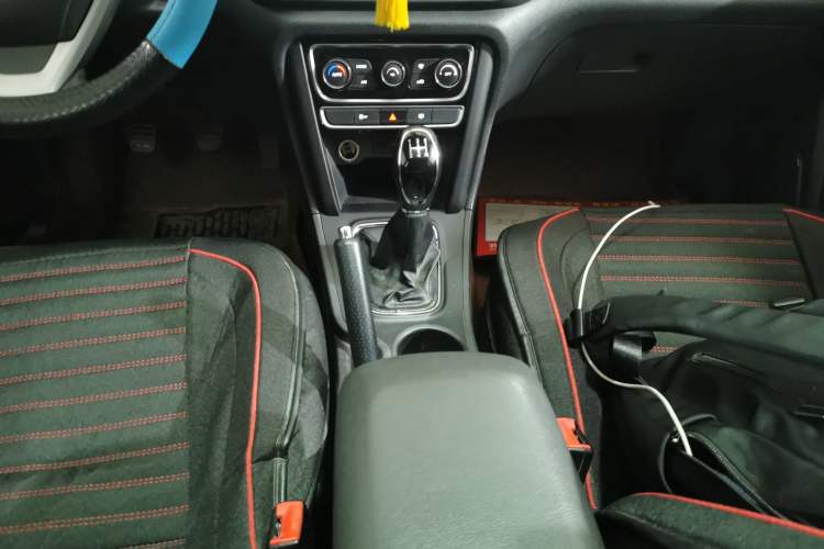 Used Chery Tiggo 3 2016 1.6L Manual ZhiShang Edition