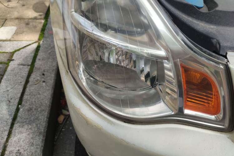 Used Nissan Sylphy 2009 1.6XL Automatic Luxury Sunroof Edition Right Front Headlight