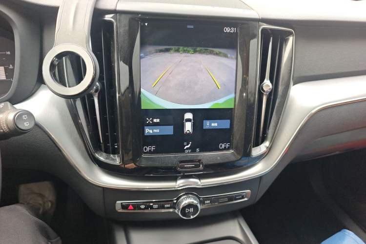 Used Volvo XC60 2019 T5 4x4 Smart Edition China V Standard