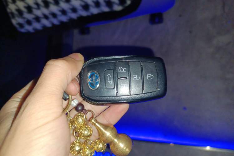 Used Toyota Granvia 2023 2.5L Hybrid Prestige PLUS Edition