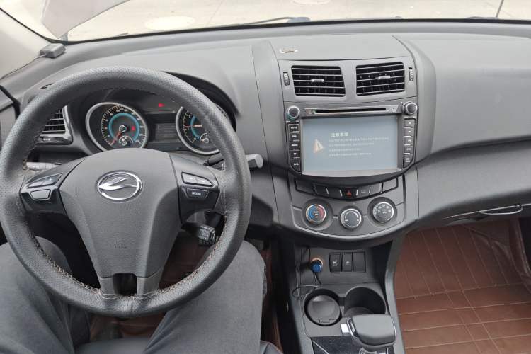 Used Land X5 2014 2.0T Automatic Enjoyment Version Center Console