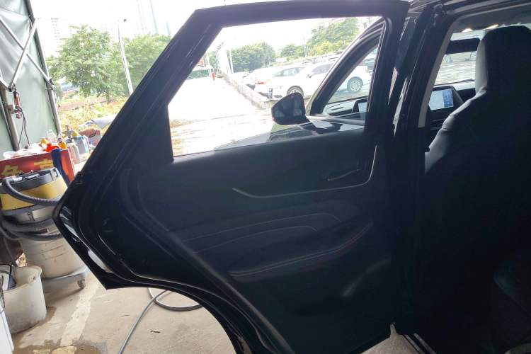 Used Venucia V 2023 260T Black Horse Edition Pro