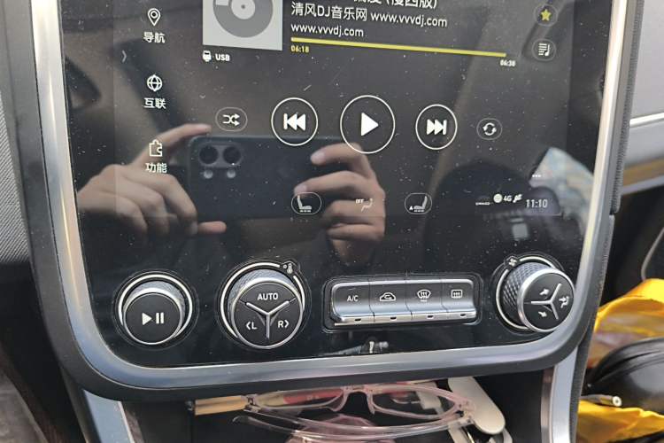 Used Lynk & Co 01 2018 2.0T Two-Wheel-Drive + Version Audio And AC Panel