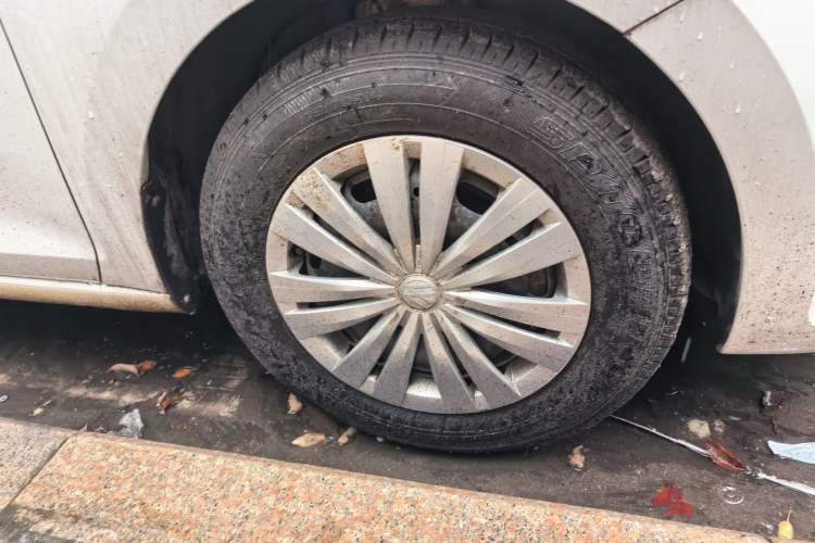 Used Volkswagen Santana 2016 1.6L Manual Fashion Edition
