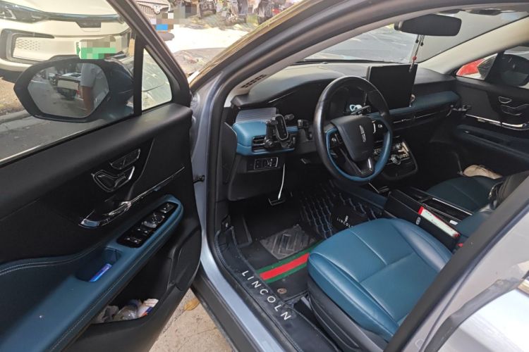 Used Lincoln Corsair 2022 2.0T Two-Wheel-Drive Alaska Glacier Limited Edition
