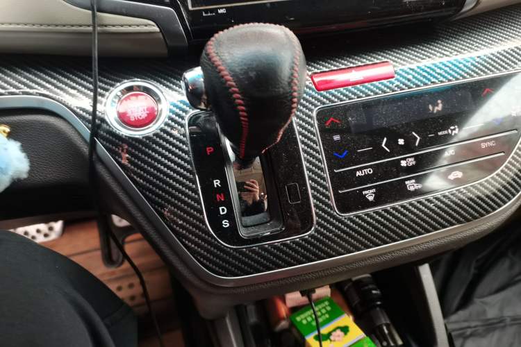 Used Honda Odyssey 2015 2.4L Supreme Edition Gear Lever