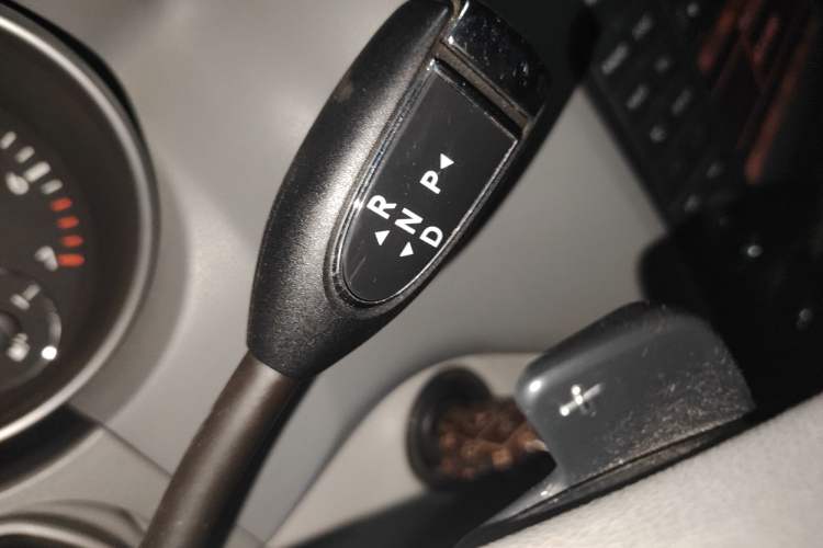 Used Mercedes-Benz M-Class 2010 ML 300 4MATIC