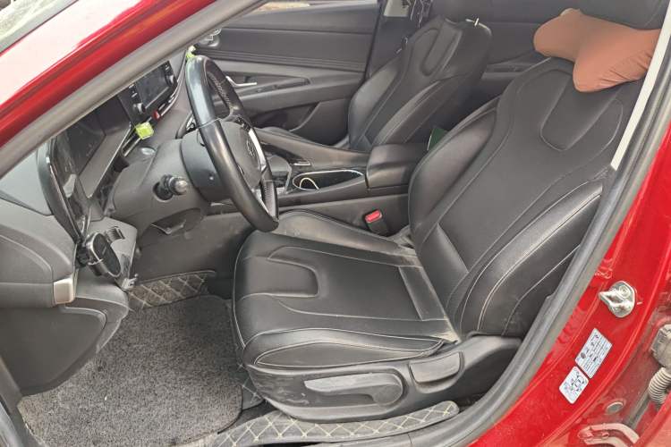 Used Hyundai Elantra 2021 1.5L CVT GLX Elite Edition Left Front Seat