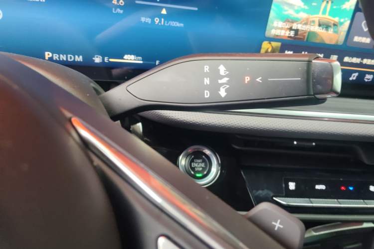 Used Buick Envision 2026 Model Equinox Plus 28T Two-Wheel-Drive Platinum Edition
