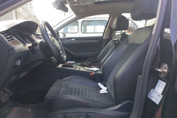 Used Volkswagen Magotan 2018 330TSI DSG Luxury Model Left Front Seat