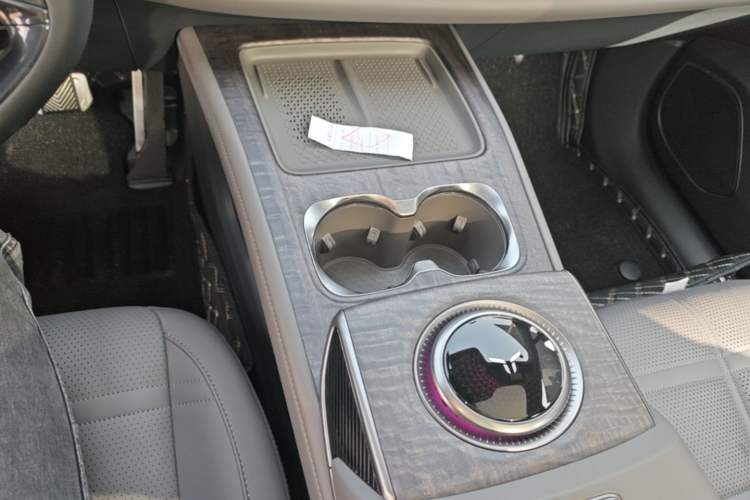 Used Hongqi Tiangong 08 2025 680 All-Wheel Drive Smart Selection Edition
